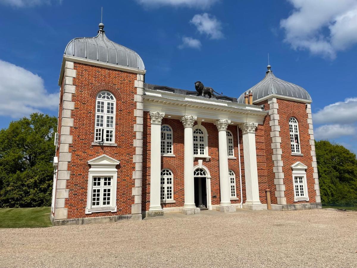 Eastwood Observatory: 12 Bedrooms, Swimming Pool And Tennis Court Hailsham Esterno foto