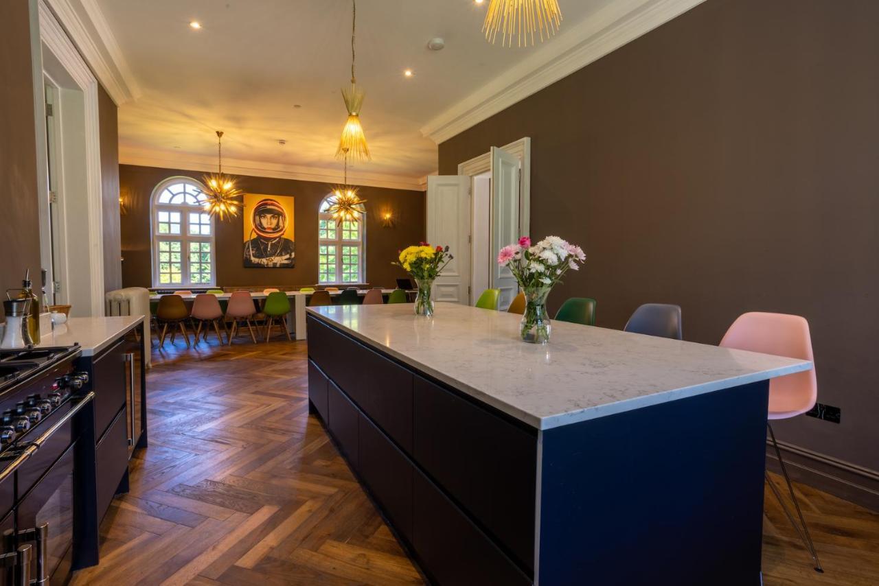Eastwood Observatory: 12 Bedrooms, Swimming Pool And Tennis Court Hailsham Esterno foto