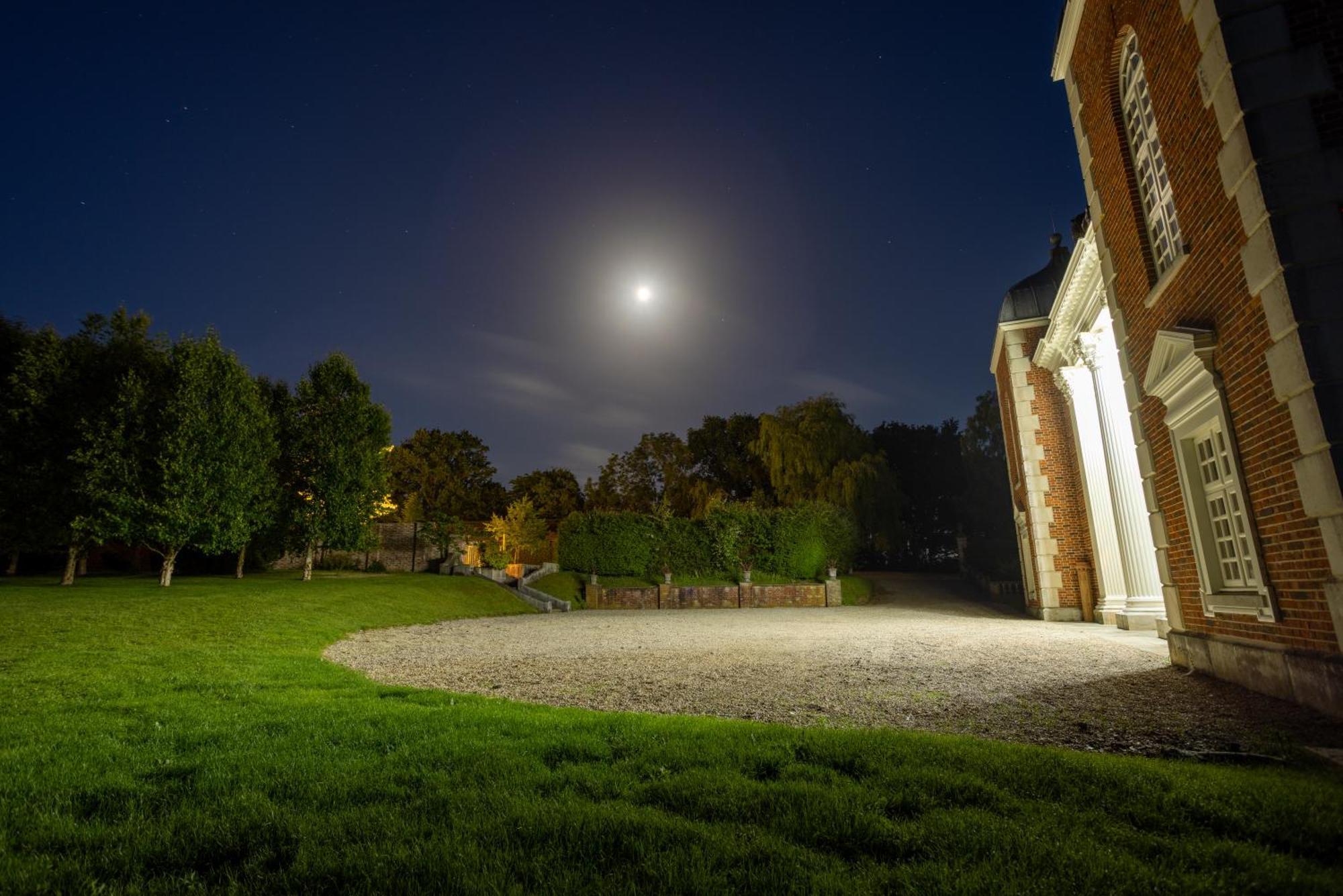 Eastwood Observatory: 12 Bedrooms, Swimming Pool And Tennis Court Hailsham Esterno foto